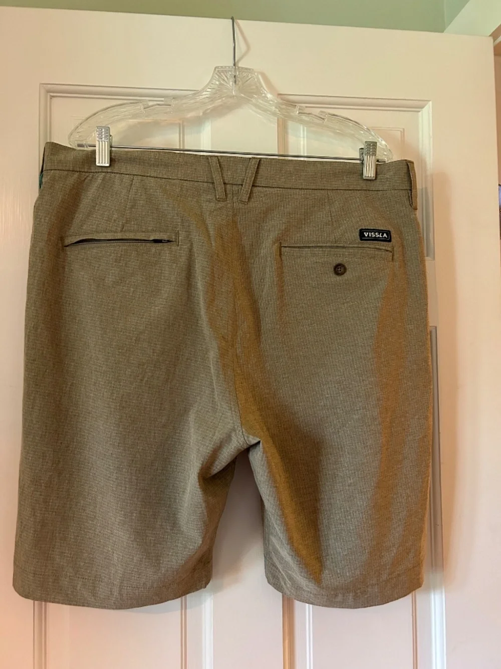 VISSLA MENS SHORTS MADE FROM UPCYCLED PLASTIC BOTTLES SIZE 36
